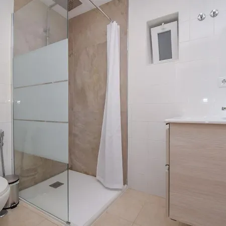 Appartement Cozy With Terrace - 800m From The