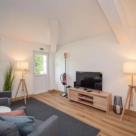 Lejlighed Cozy With Terrace - 800m From The Parede